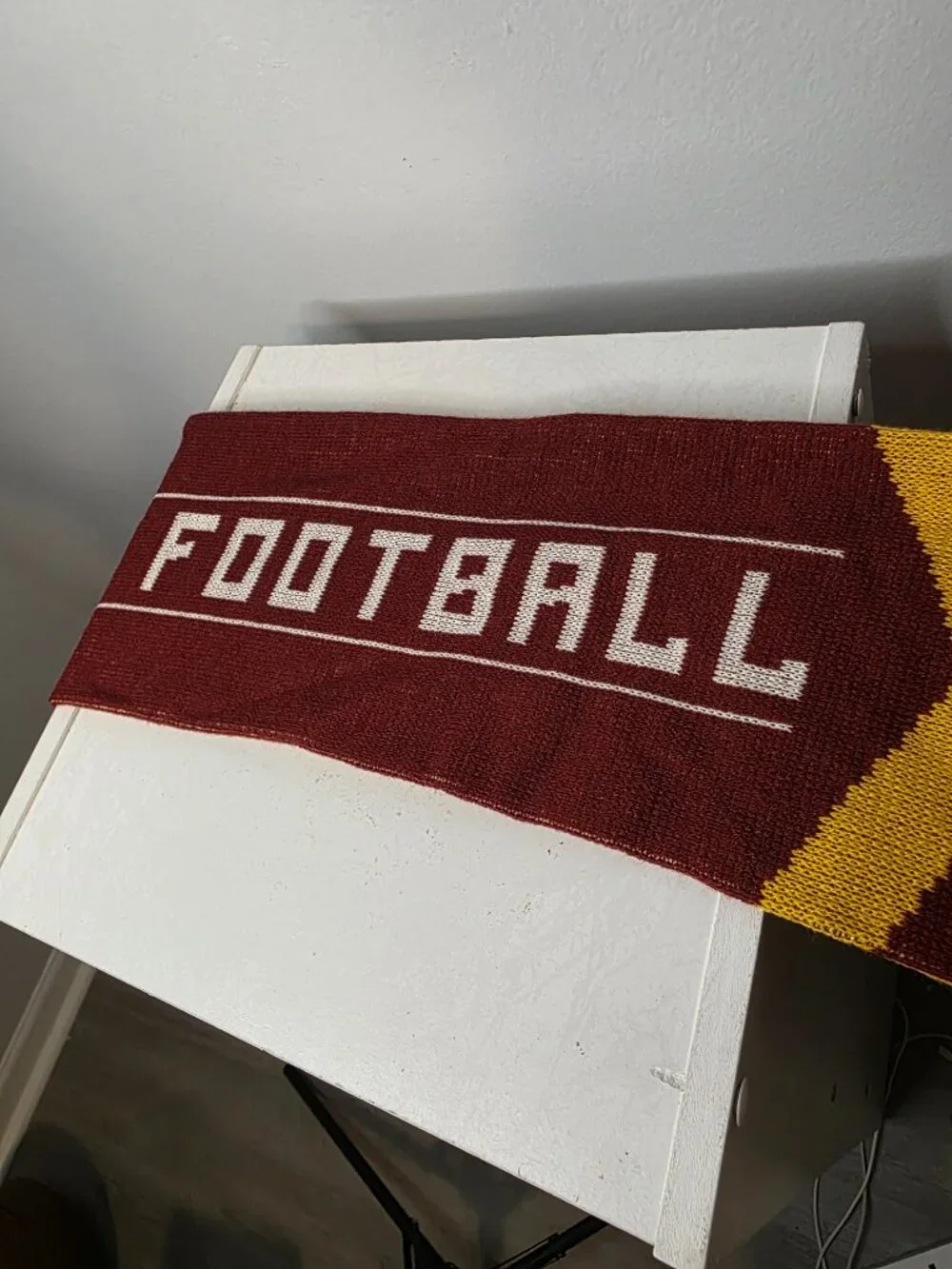 Foco Washington Football Acrylic Fringed Knit Scarf
